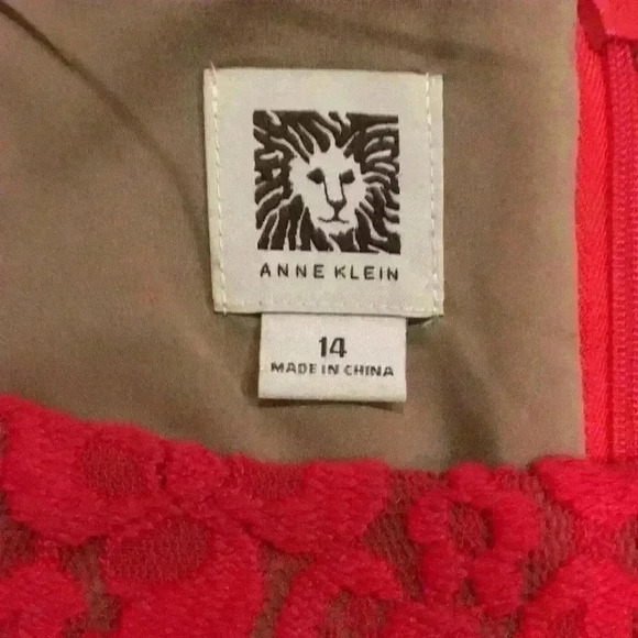 Anne Klein Dress Red Women’s Size 14 Floral Lace Overlay Sheath - Picture 5 of 5